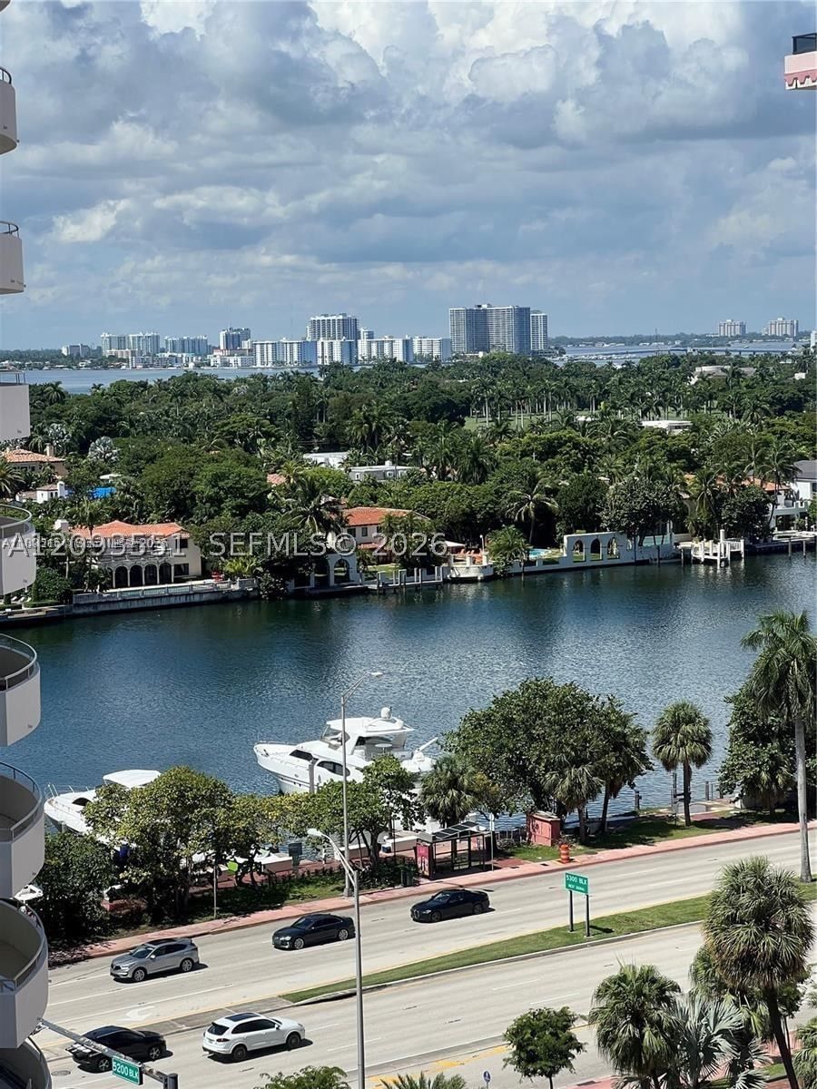 Real estate property located at 5161 Collins Ave #1211, Miami-dade, Seacoast 5151 Condo, Miami Beach, FL