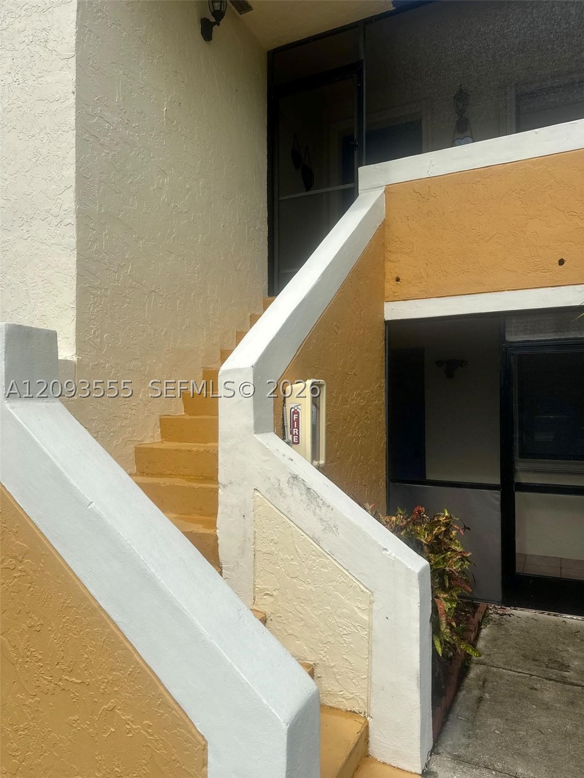 Real estate property located at 165 Lakeview Dr #201, Broward, Racquet Club Village Apar, Weston, FL
