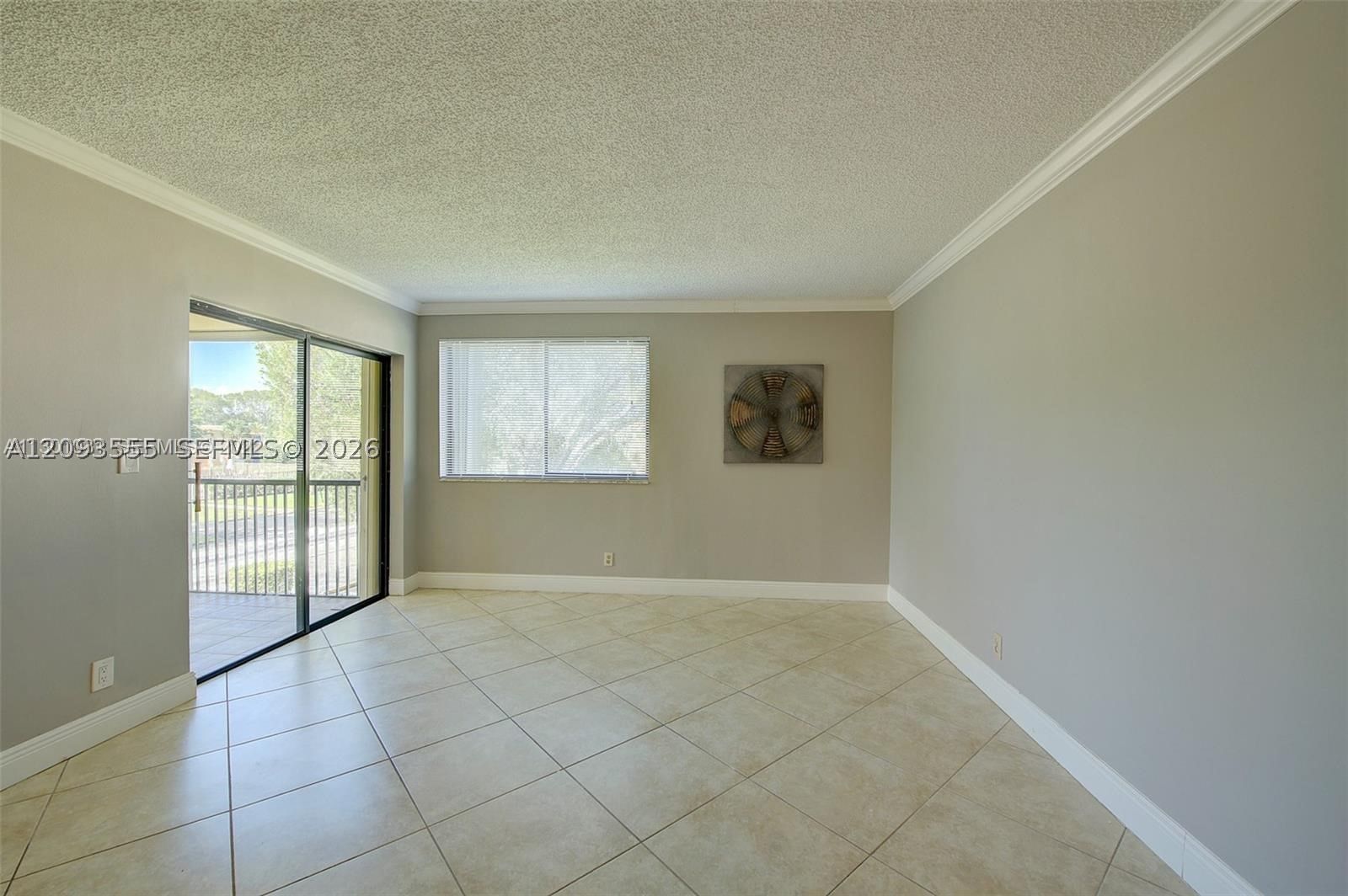 Real estate property located at 165 Lakeview Dr #201, Broward, Racquet Club Village Apar, Weston, FL