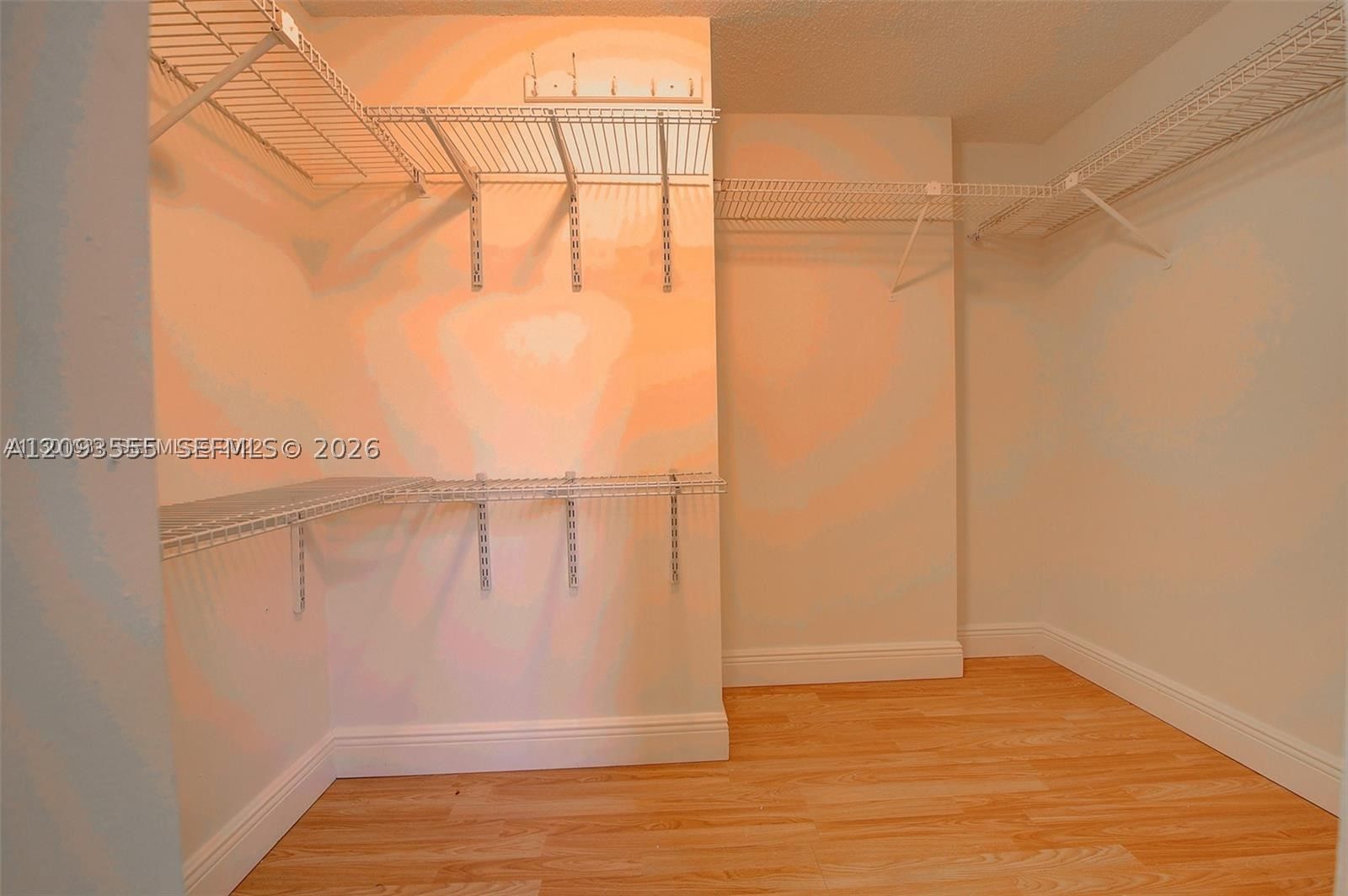 Real estate property located at 165 Lakeview Dr #201, Broward, Racquet Club Village Apar, Weston, FL