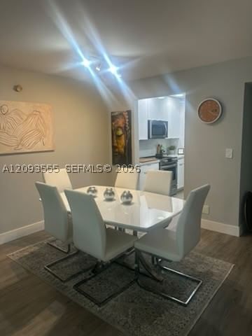 Real estate property located at 165 Lakeview Dr #201, Broward, Racquet Club Village Apar, Weston, FL