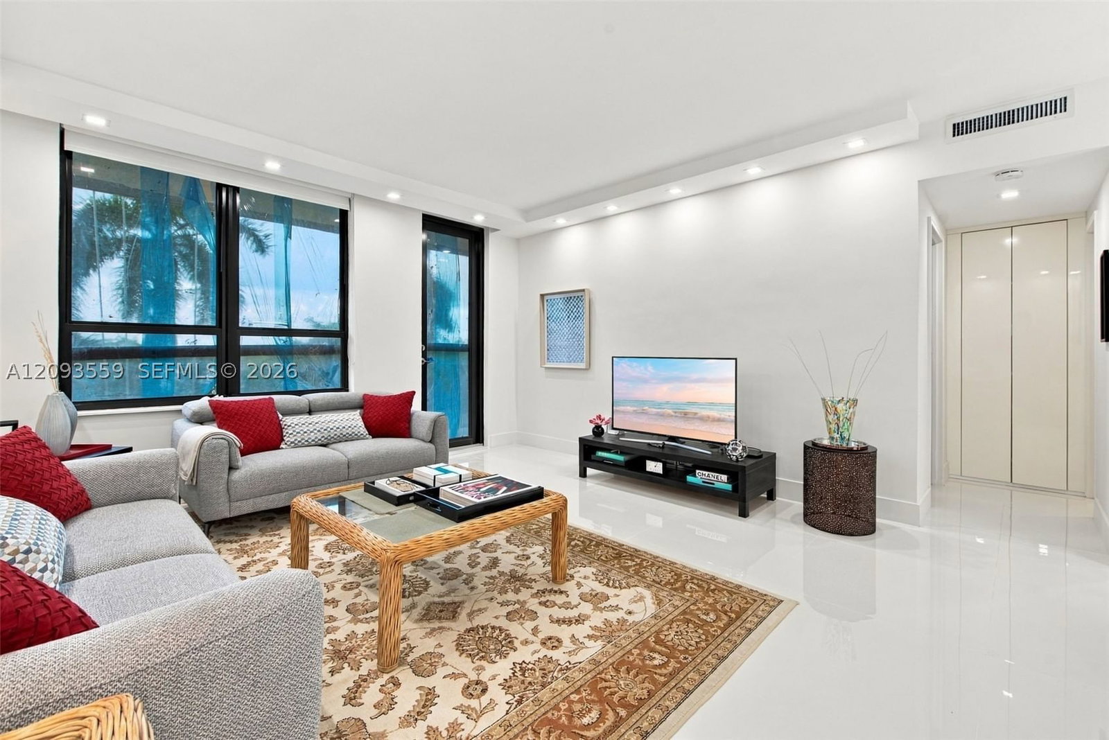 Real estate property located at 10185 Collins Ave #506, Miami-dade, The Plaza Of Bal Harbour, Bal Harbour, FL