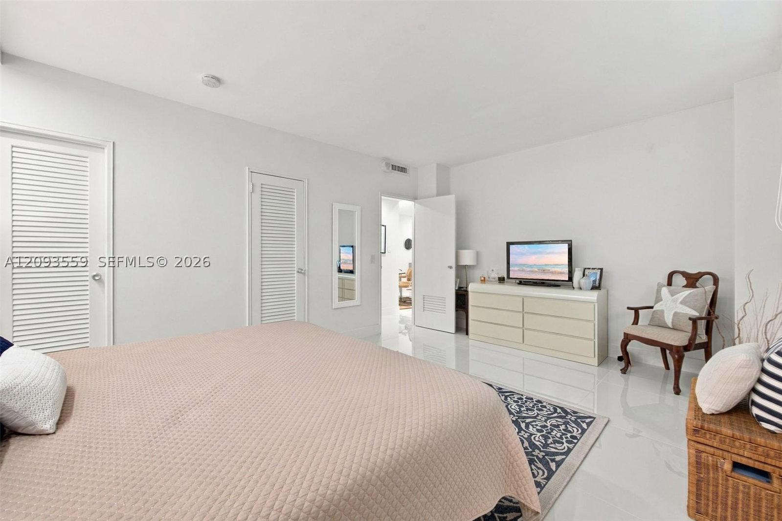 Real estate property located at 10185 Collins Ave #506, Miami-dade, The Plaza Of Bal Harbour, Bal Harbour, FL