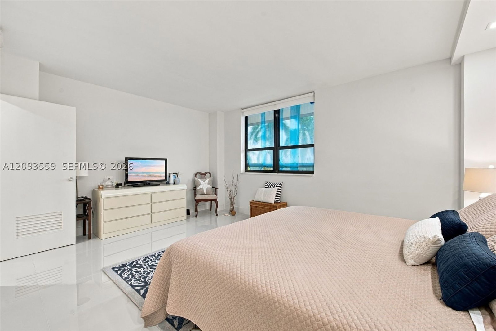 Real estate property located at 10185 Collins Ave #506, Miami-dade, The Plaza Of Bal Harbour, Bal Harbour, FL