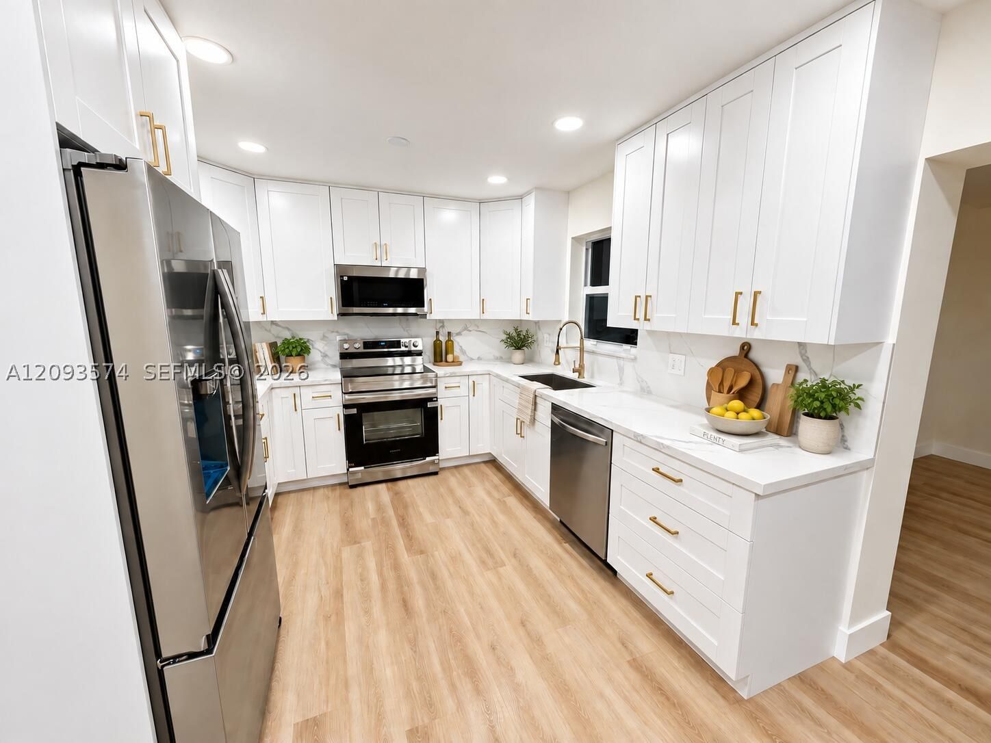 Real estate property located at 340 3rd St, Broward, Coral Manor, Deerfield Beach, FL