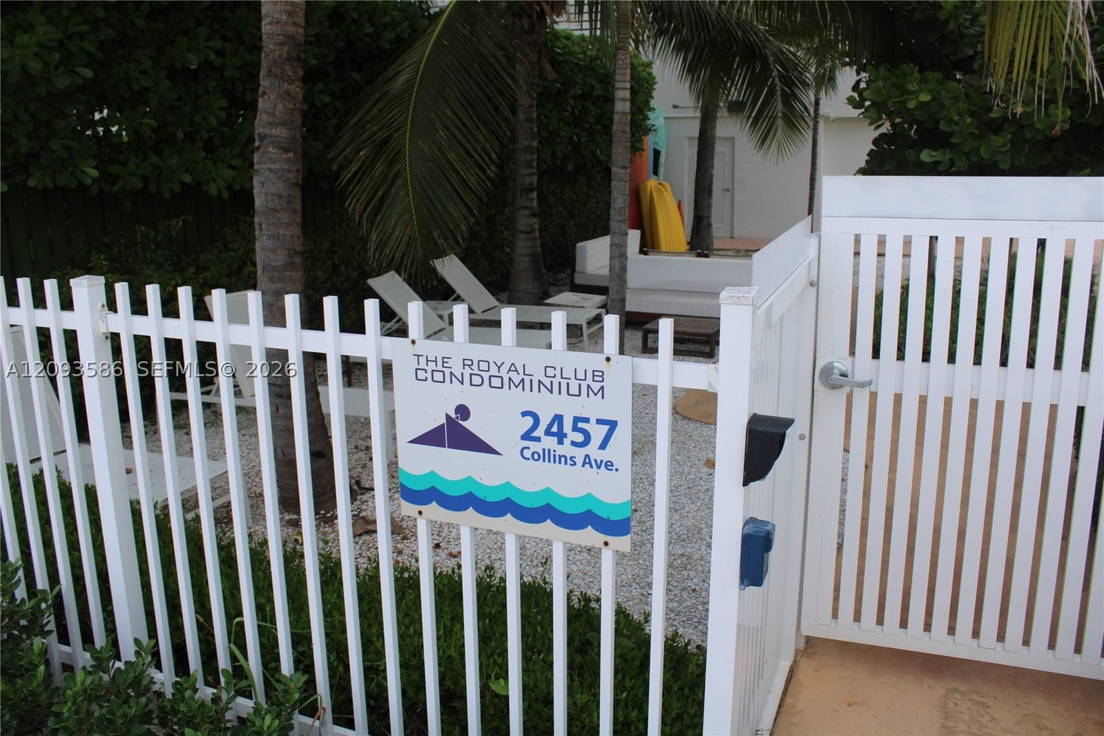 Real estate property located at 2457 Collins Ave #1502, Miami-dade, The Royal Club Condo, Miami Beach, FL
