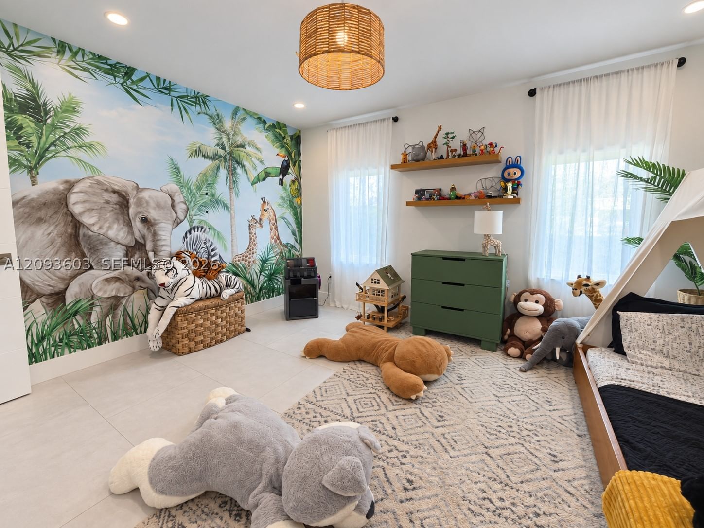Real estate property located at 5134 94th Doral Pl, Miami-dade, Doral Estates, Doral, FL