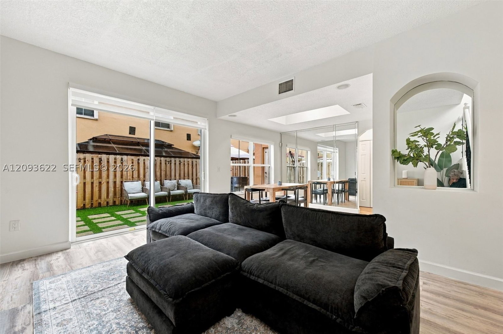 Real estate property located at 8531 139th Ter #1406, Miami-dade, Villa Vizcaya Condo, Miami Lakes, FL