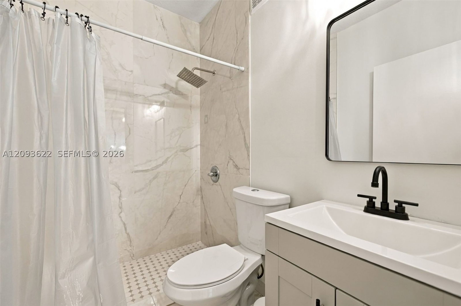 Real estate property located at 8531 139th Ter #1406, Miami-dade, Villa Vizcaya Condo, Miami Lakes, FL