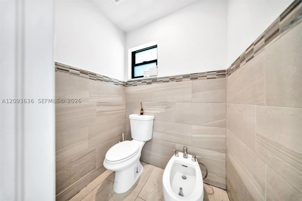 Real estate property located at 10195 26th St, Miami-dade, Vanderbilt Park, Doral, FL