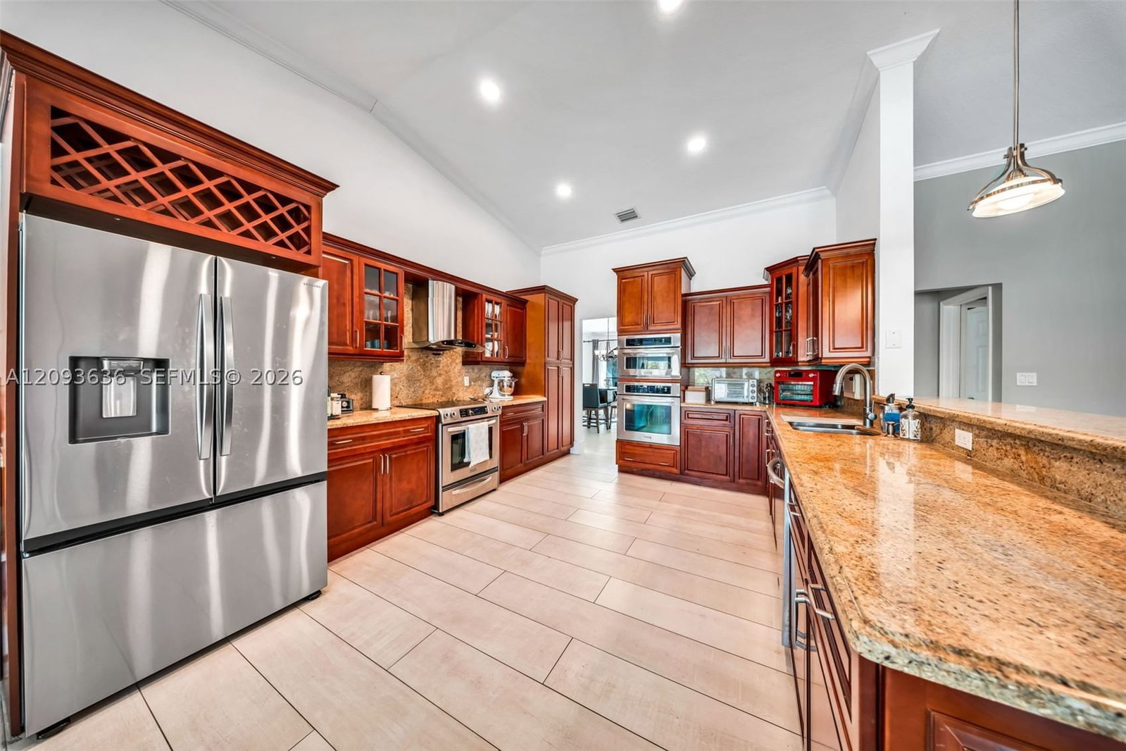 Real estate property located at 10195 26th St, Miami-dade, Vanderbilt Park, Doral, FL