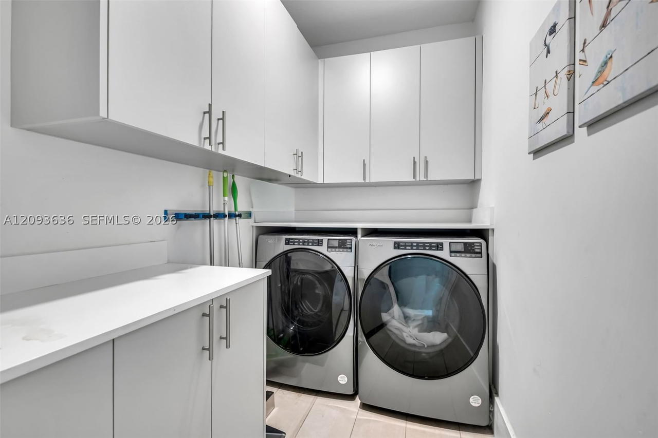 Real estate property located at 10195 26th St, Miami-dade, Vanderbilt Park, Doral, FL