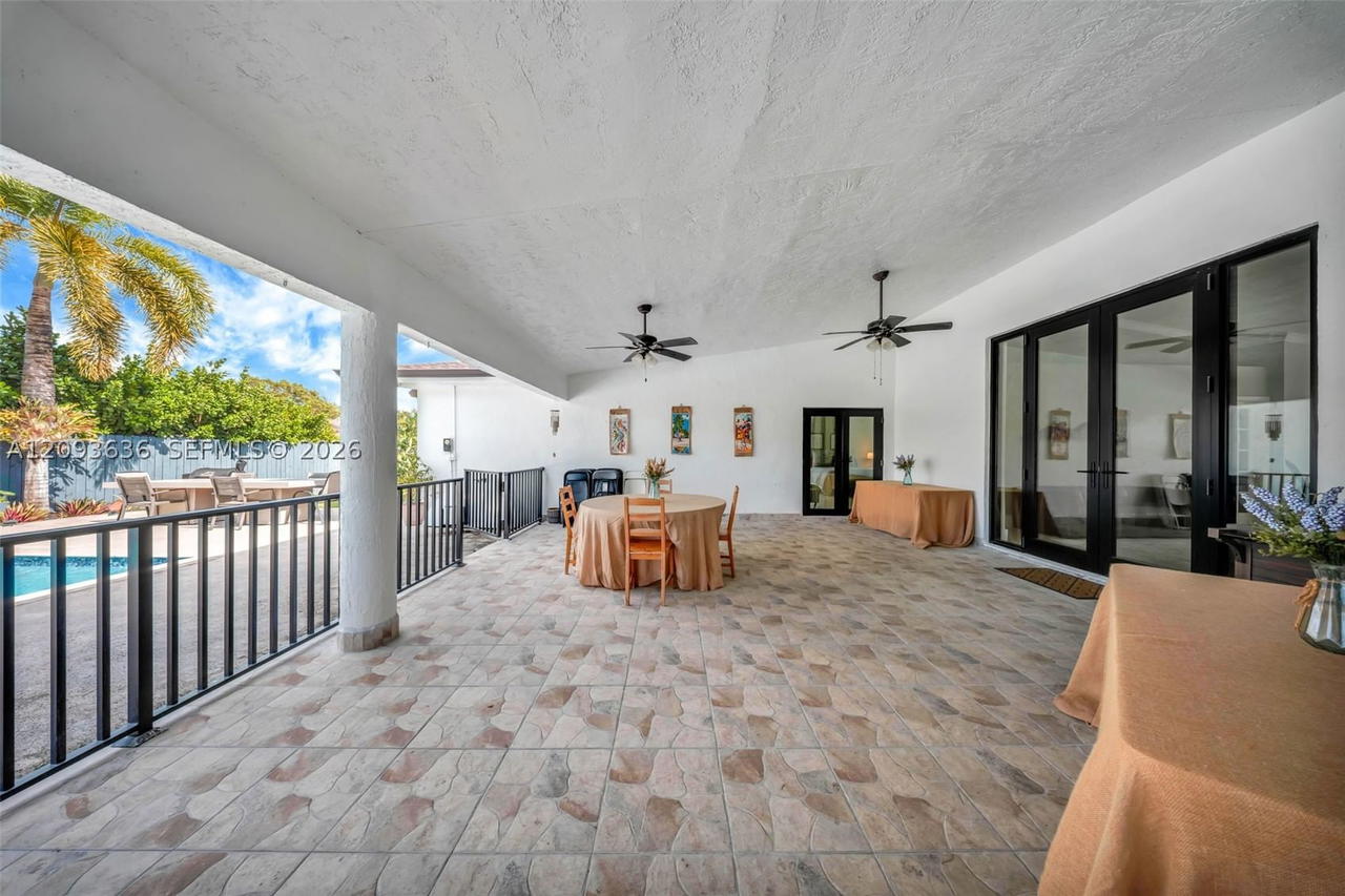 Real estate property located at 10195 26th St, Miami-dade, Vanderbilt Park, Doral, FL