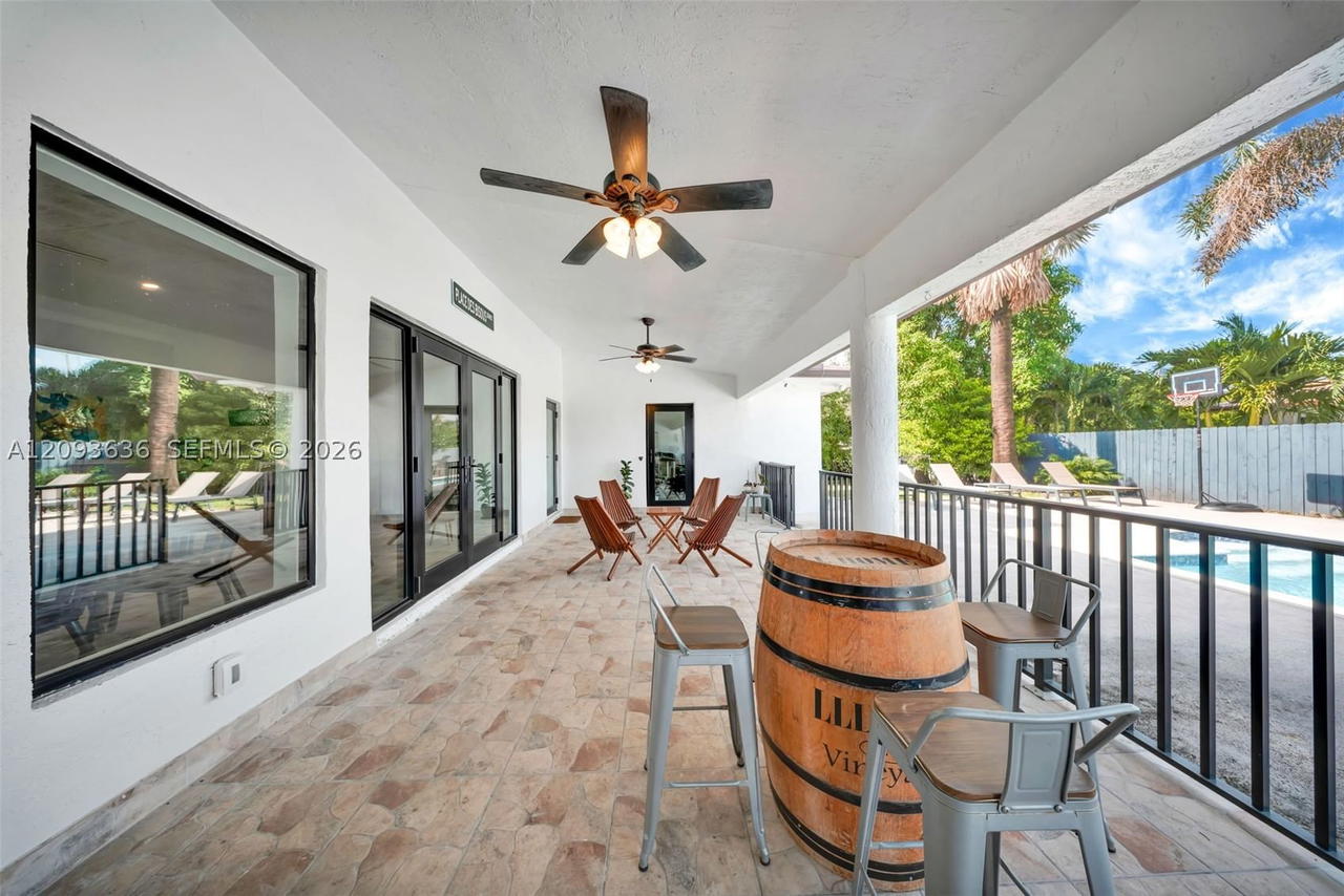 Real estate property located at 10195 26th St, Miami-dade, Vanderbilt Park, Doral, FL