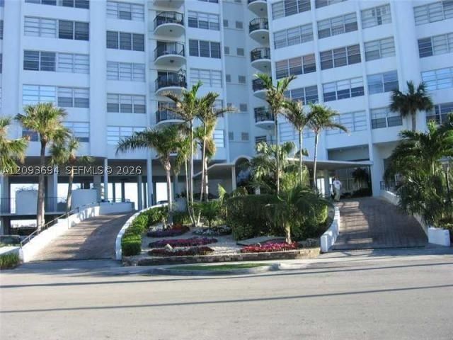 Real estate property located at 11930 Bayshore Dr #502, Miami-dade, Majorca Towers Condo, North Miami, FL