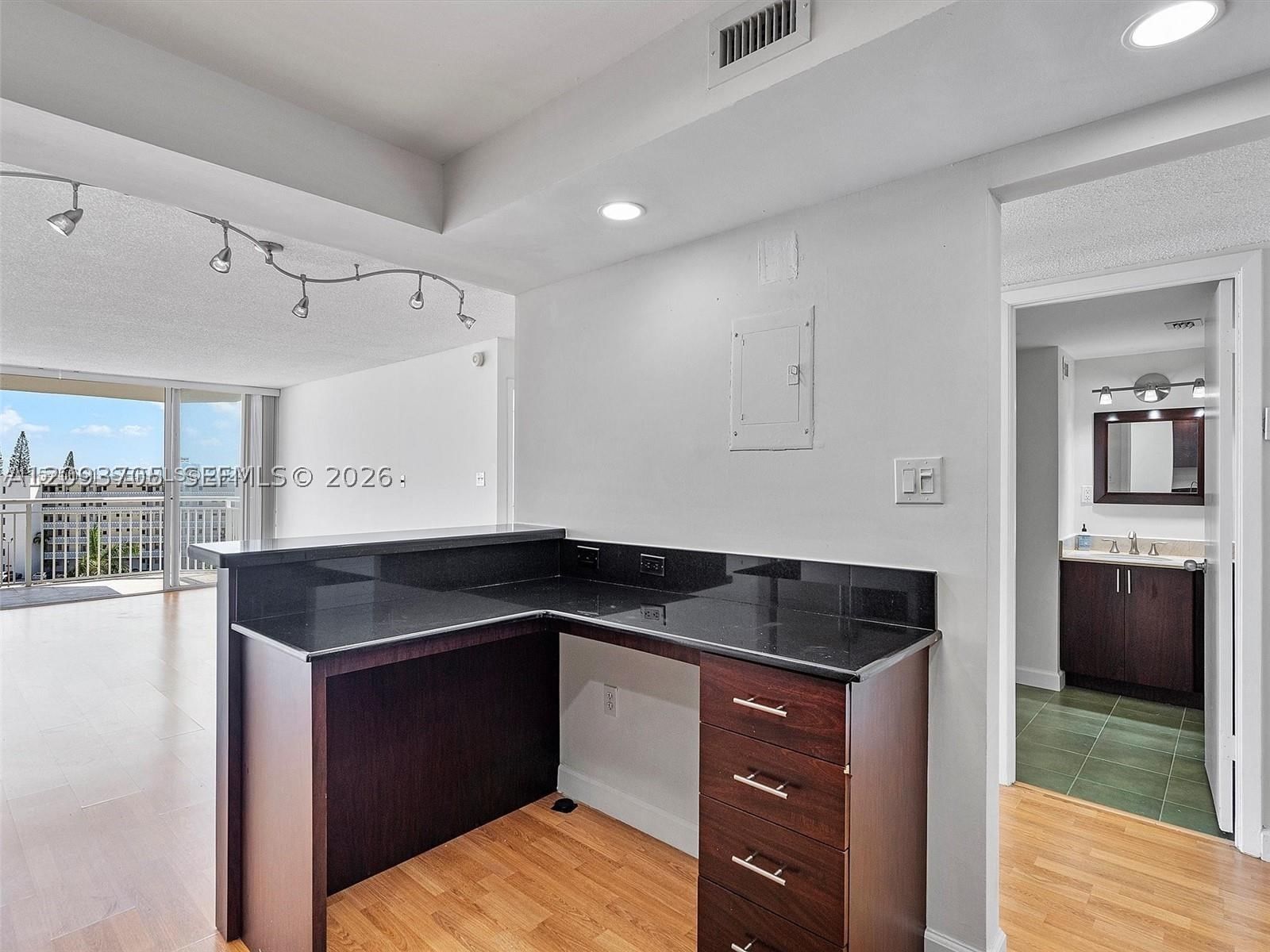 Real estate property located at 18021 Biscayne Blvd #603, Miami-dade, Del Prado Marina, Aventura, FL