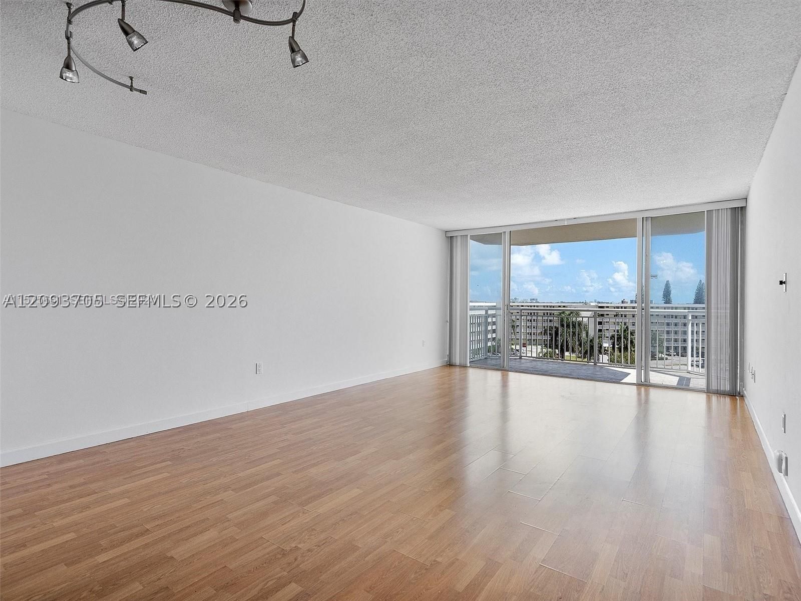 Real estate property located at 18021 Biscayne Blvd #603, Miami-dade, Del Prado Marina, Aventura, FL