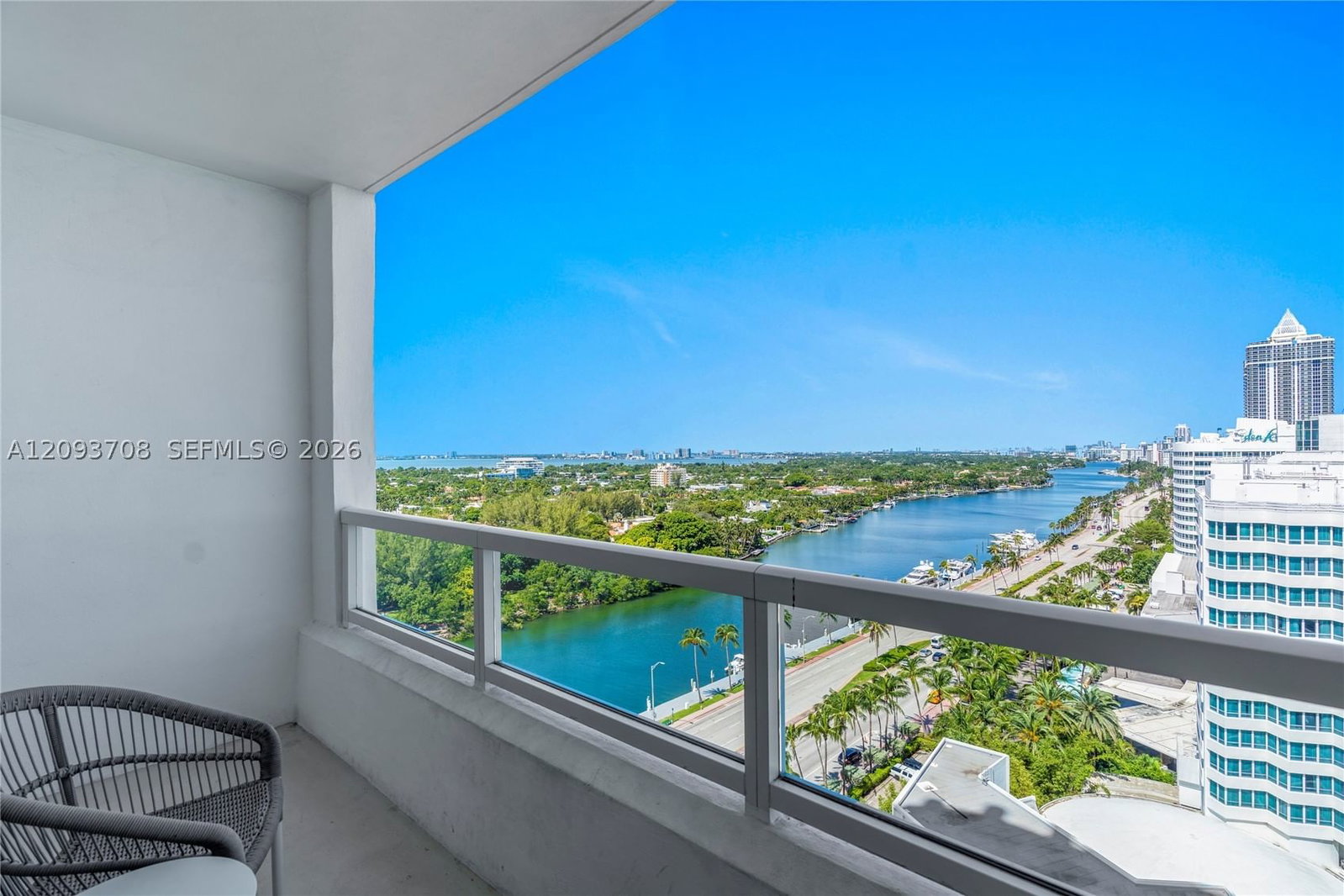 Real estate property located at 4401 Collins Ave #1709, Miami-dade, Fontainebleau Ii Tresor, Miami Beach, FL