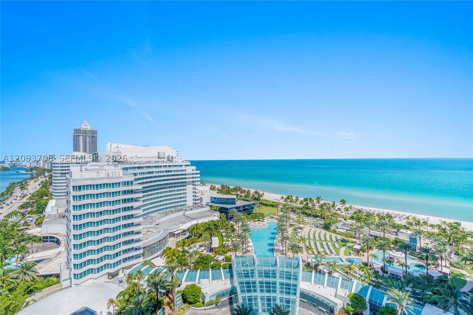 Real estate property located at 4401 Collins Ave #1709, Miami-dade, Fontainebleau Ii Tresor, Miami Beach, FL