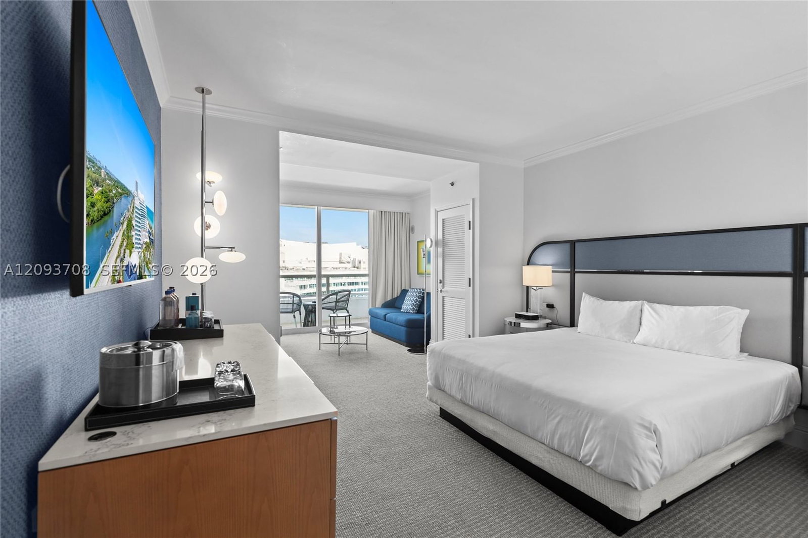 Real estate property located at 4401 Collins Ave #1709, Miami-dade, Fontainebleau Ii Tresor, Miami Beach, FL