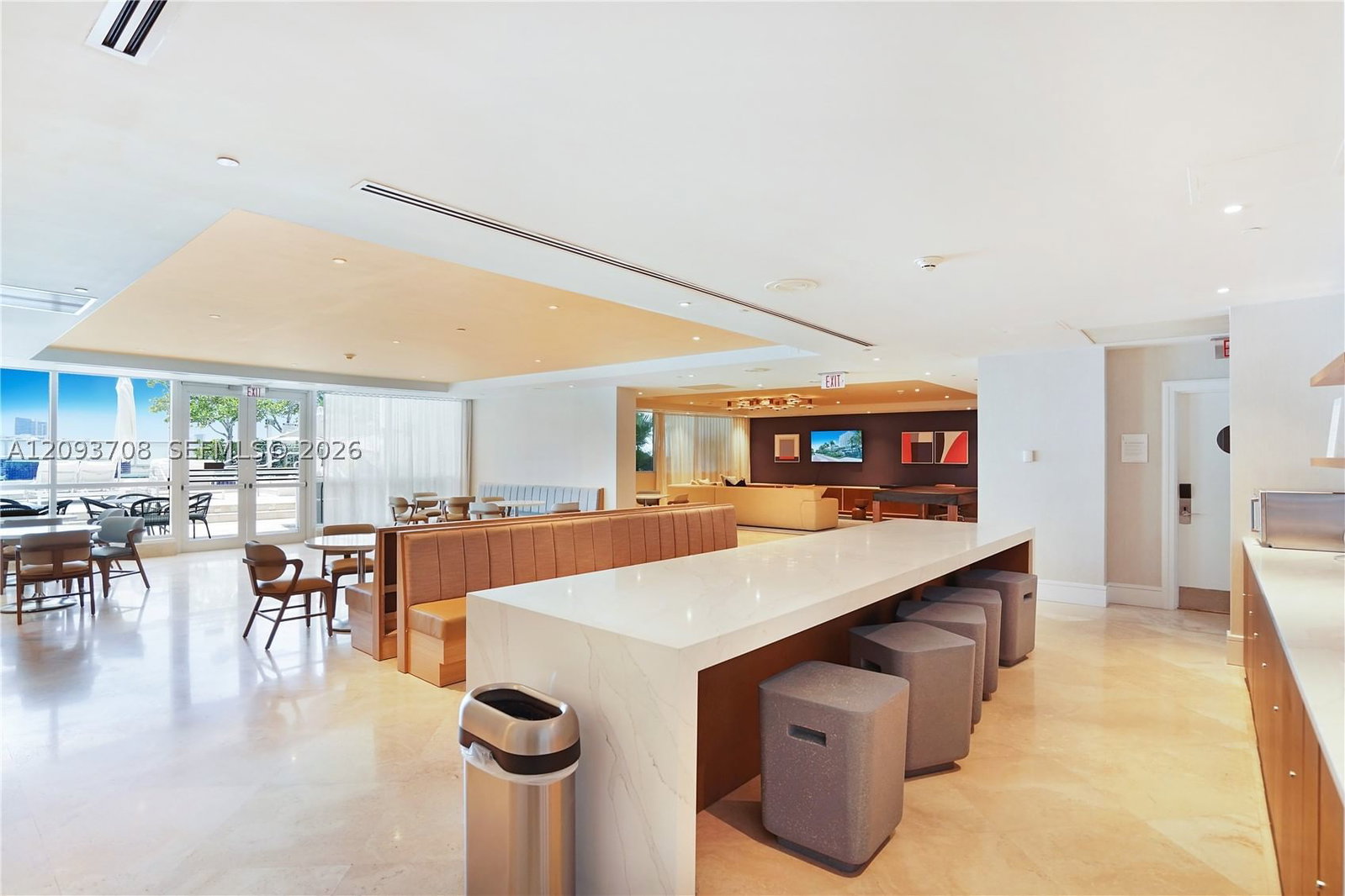 Real estate property located at 4401 Collins Ave #1709, Miami-dade, Fontainebleau Ii Tresor, Miami Beach, FL