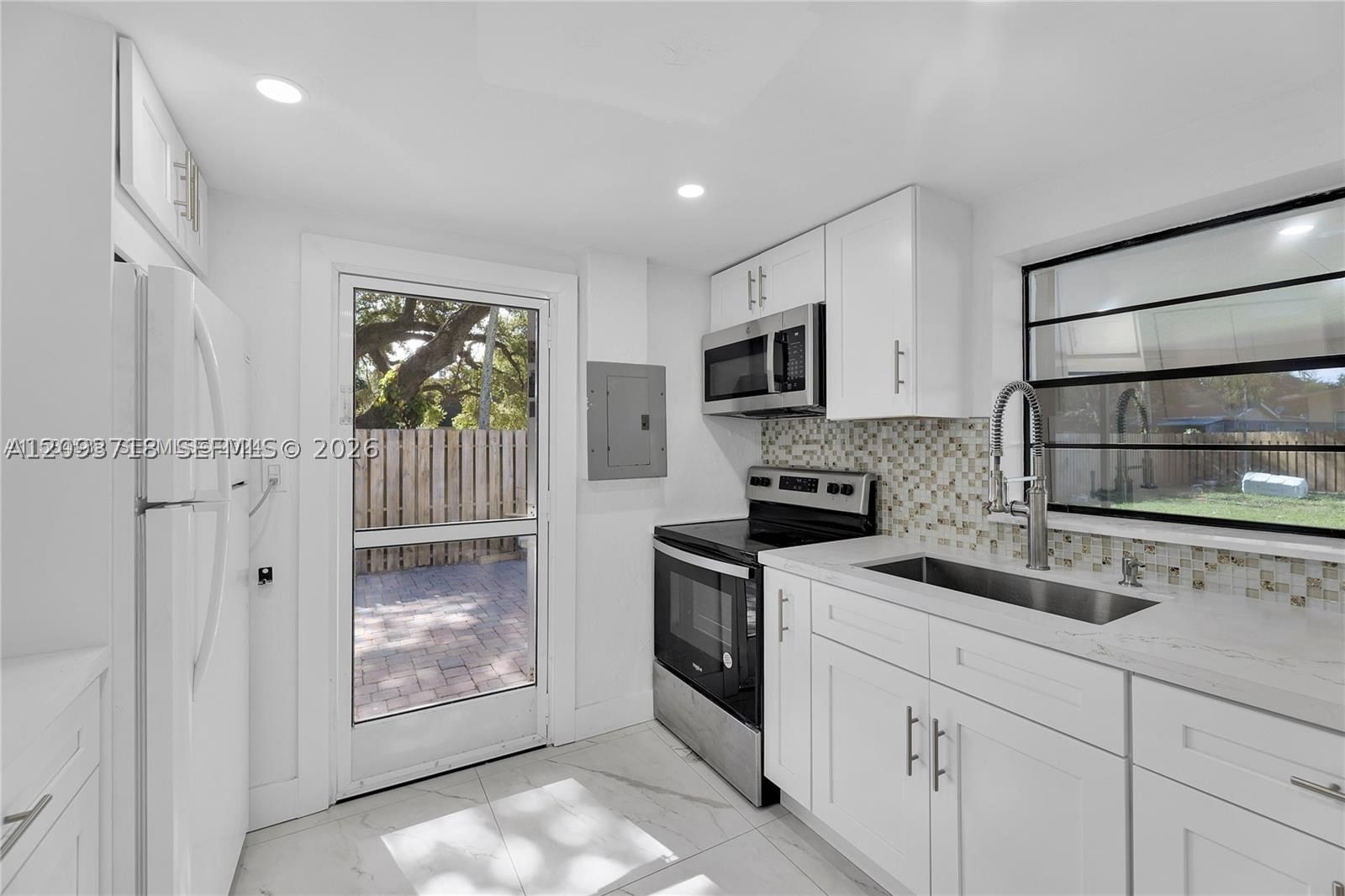 Real estate property located at 4837 28th Ave, Broward, Seminole Park, Dania Beach, FL