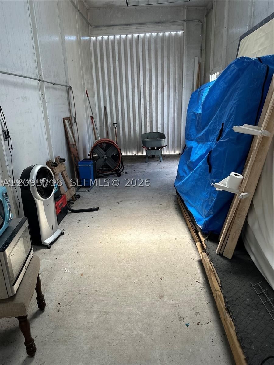 Real estate property located at 4837 28th Ave, Broward, Seminole Park, Dania Beach, FL