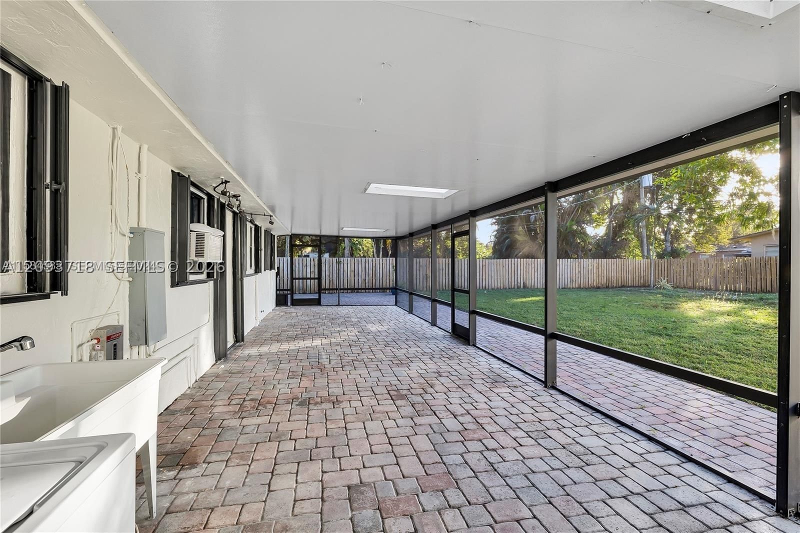 Real estate property located at 4837 28th Ave, Broward, Seminole Park, Dania Beach, FL