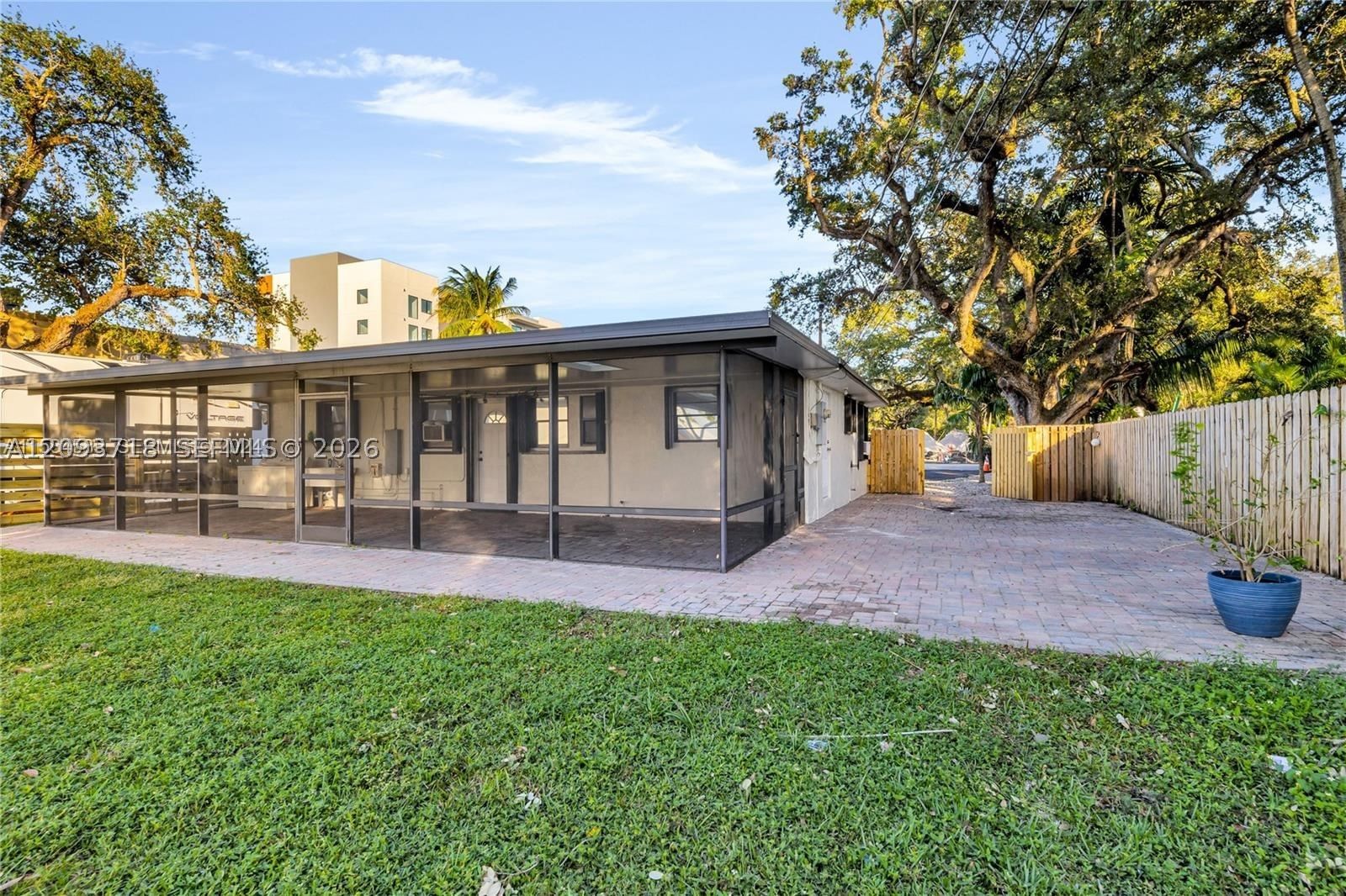Real estate property located at 4837 28th Ave, Broward, Seminole Park, Dania Beach, FL
