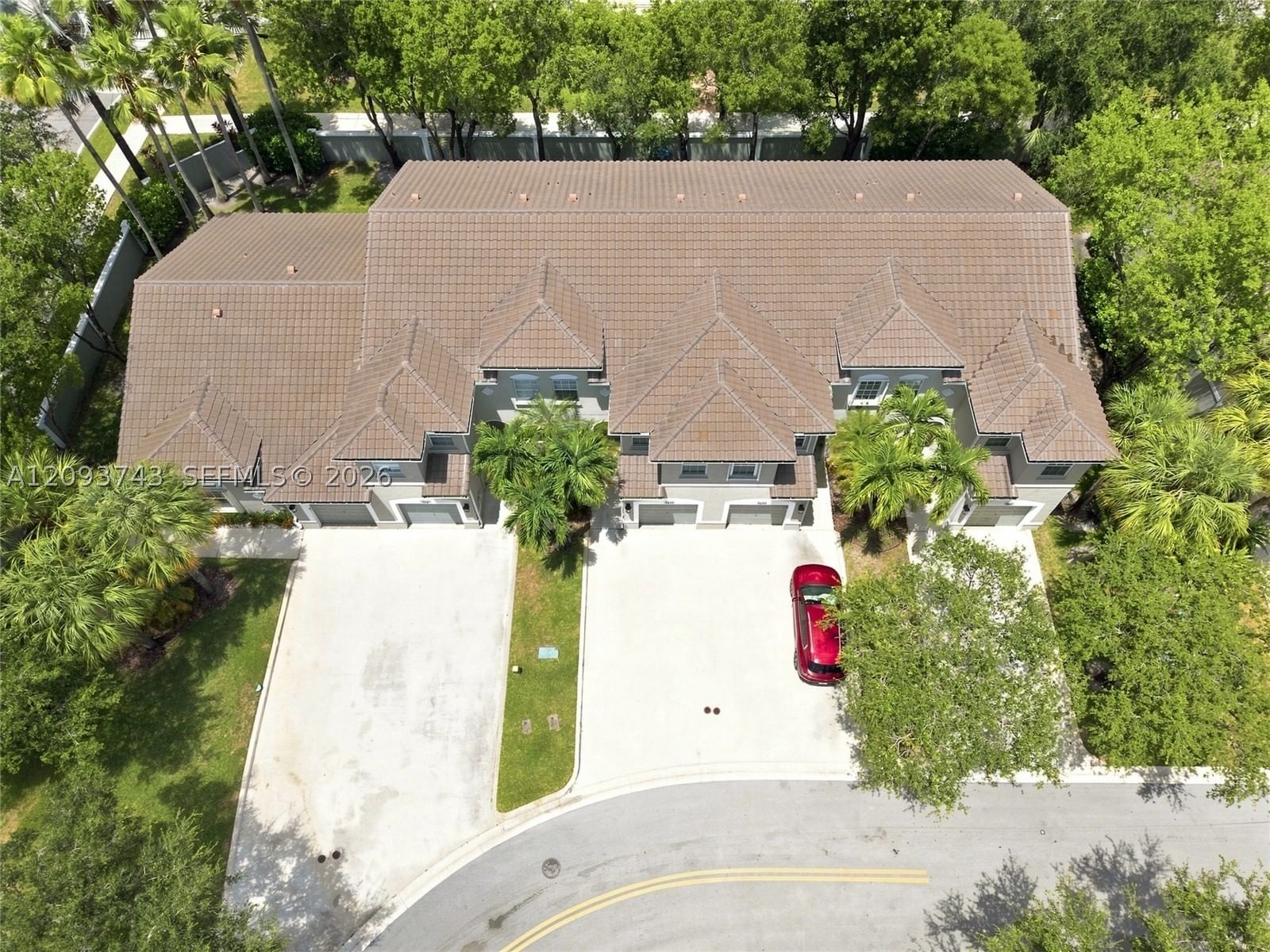 Real estate property located at 13225 7th Dr, Broward, Lago West Subdivision, Plantation, FL