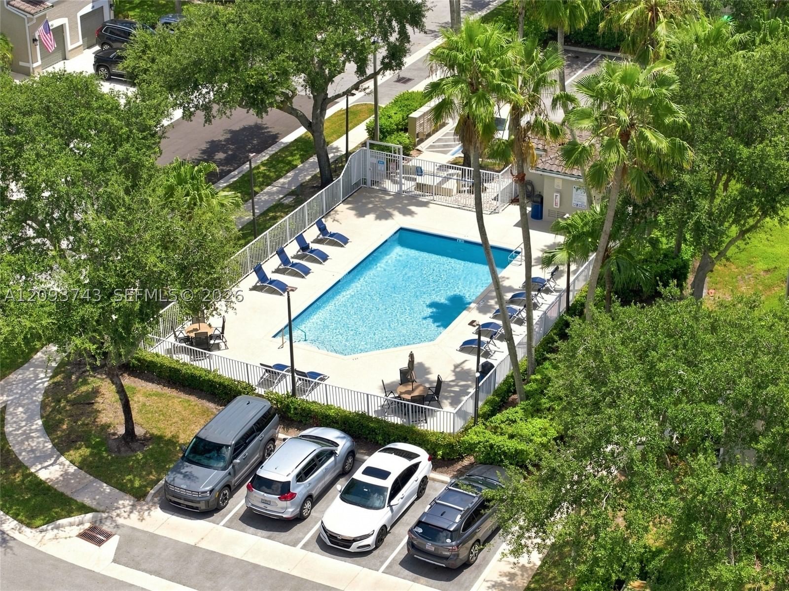 Real estate property located at 13225 7th Dr, Broward, Lago West Subdivision, Plantation, FL