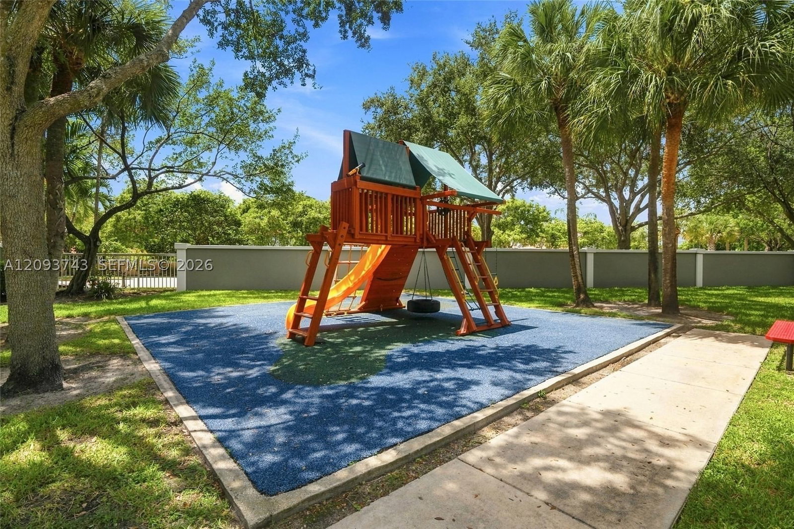 Real estate property located at 13225 7th Dr, Broward, Lago West Subdivision, Plantation, FL