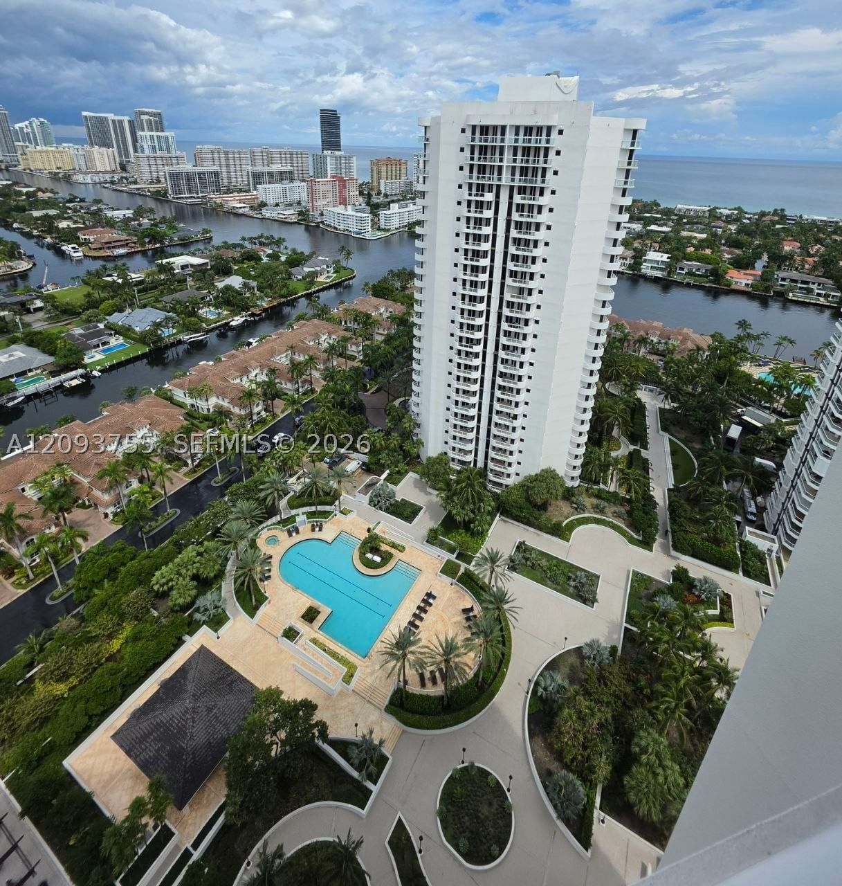 Real estate property located at 21205 Yacht Club Dr #3105, Miami-dade, North Tower At The Point, Aventura, FL