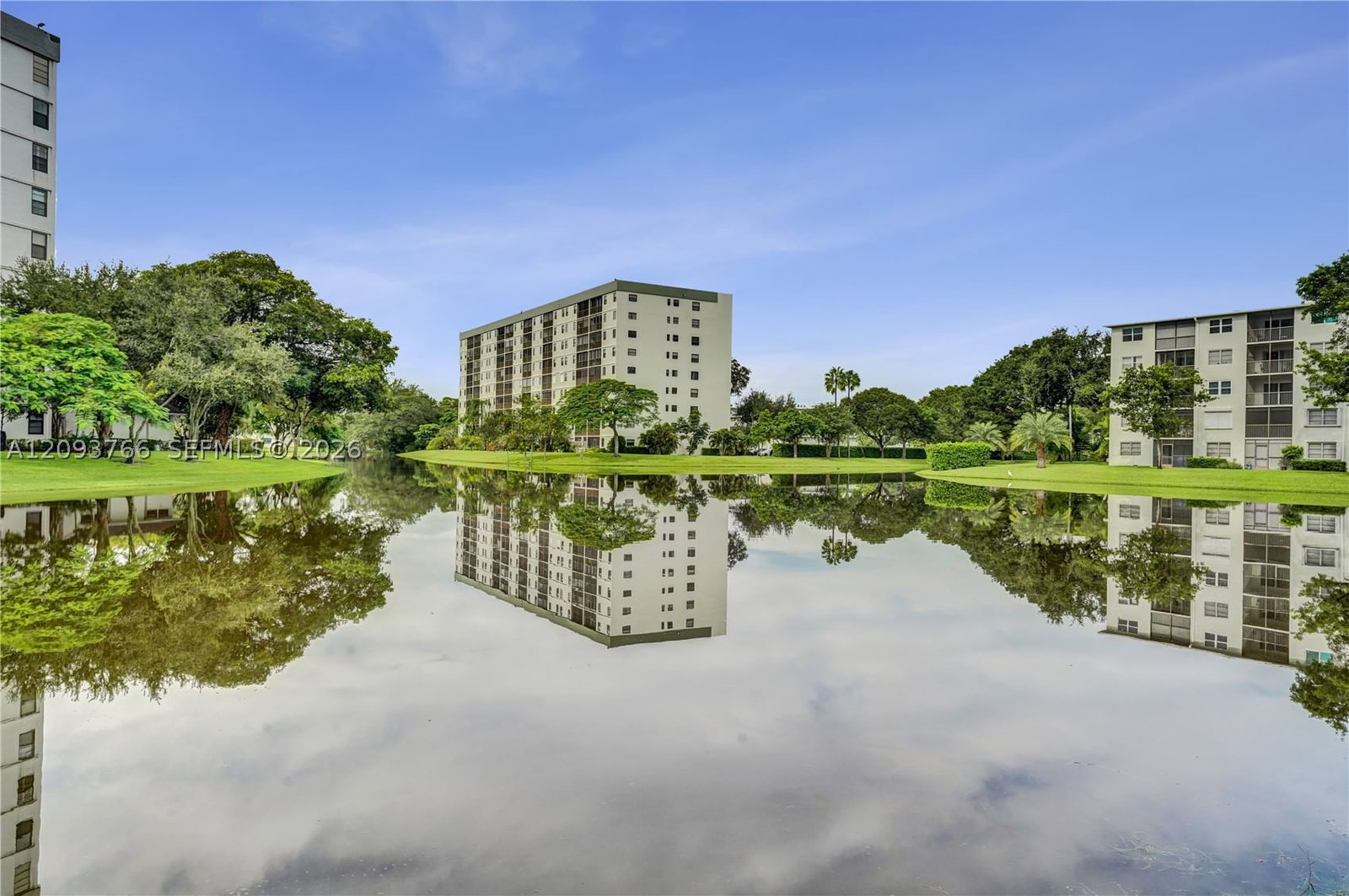 Real estate property located at 2226 Cypress Bend Dr #408, Broward, Cypress Bend #5 Condo, Pompano Beach, FL