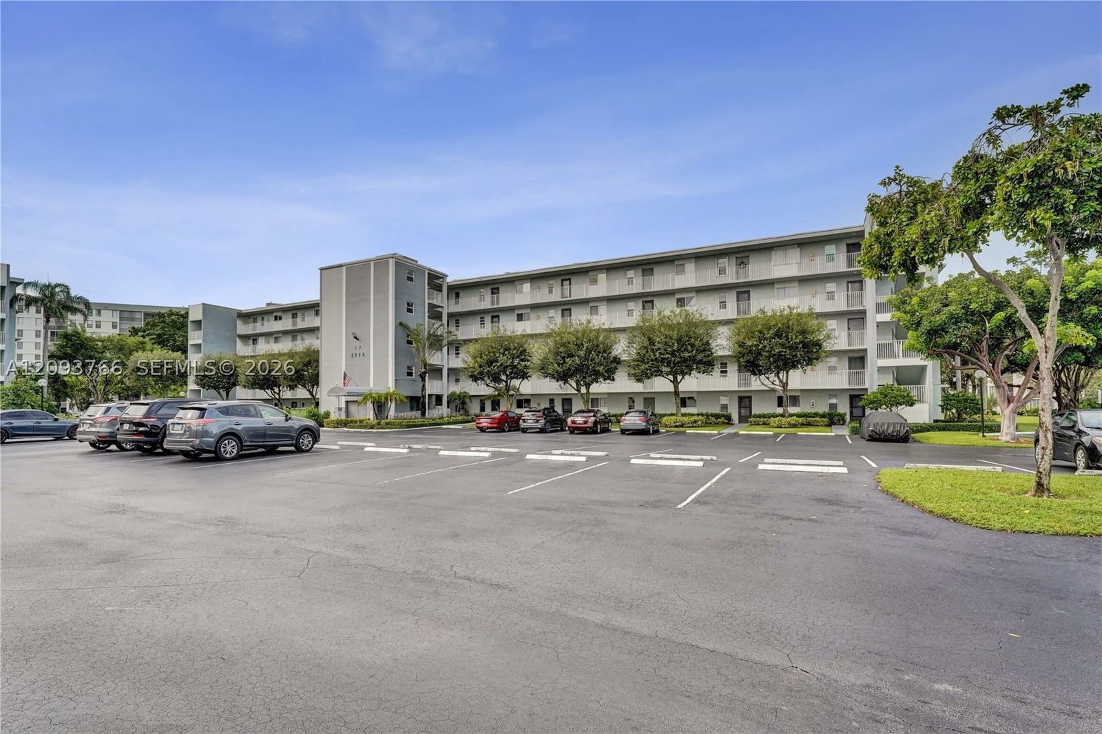 Real estate property located at 2226 Cypress Bend Dr #408, Broward, Cypress Bend #5 Condo, Pompano Beach, FL