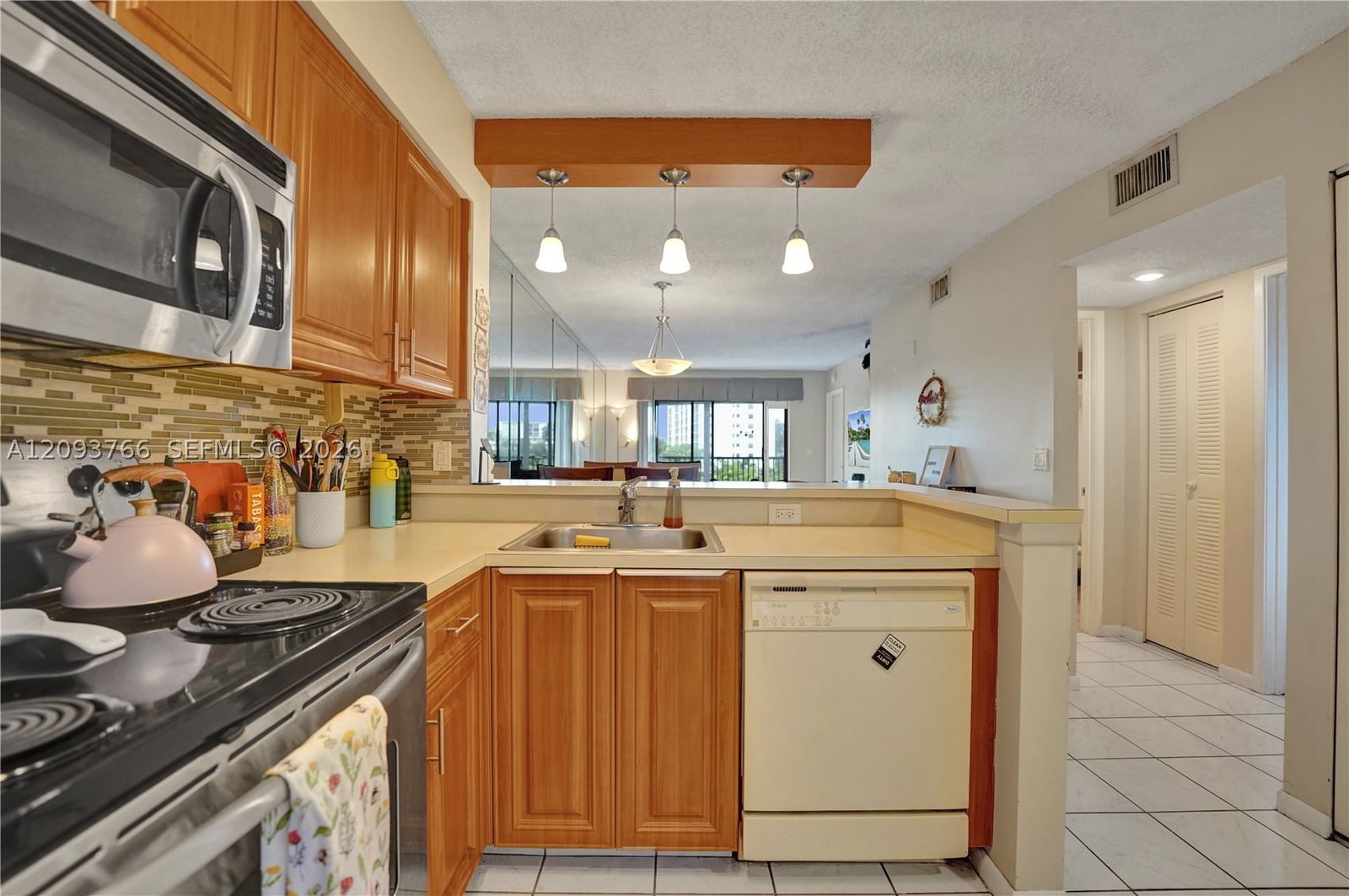 Real estate property located at 2226 Cypress Bend Dr #408, Broward, Cypress Bend #5 Condo, Pompano Beach, FL