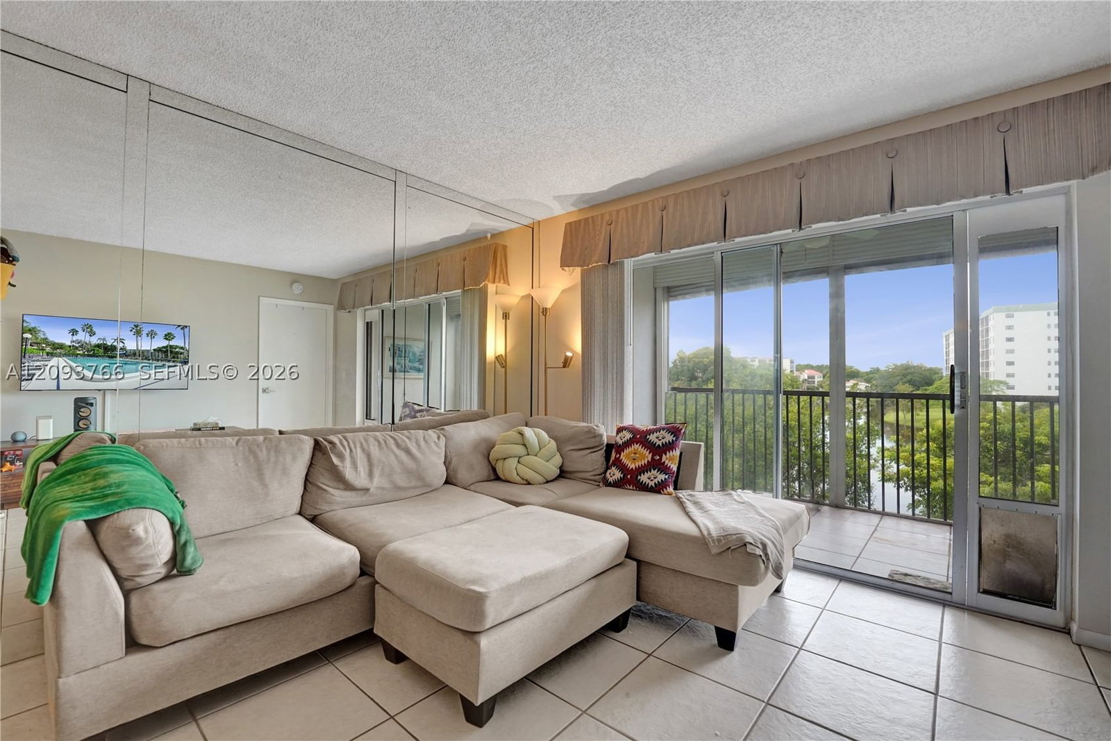 Real estate property located at 2226 Cypress Bend Dr #408, Broward, Cypress Bend #5 Condo, Pompano Beach, FL
