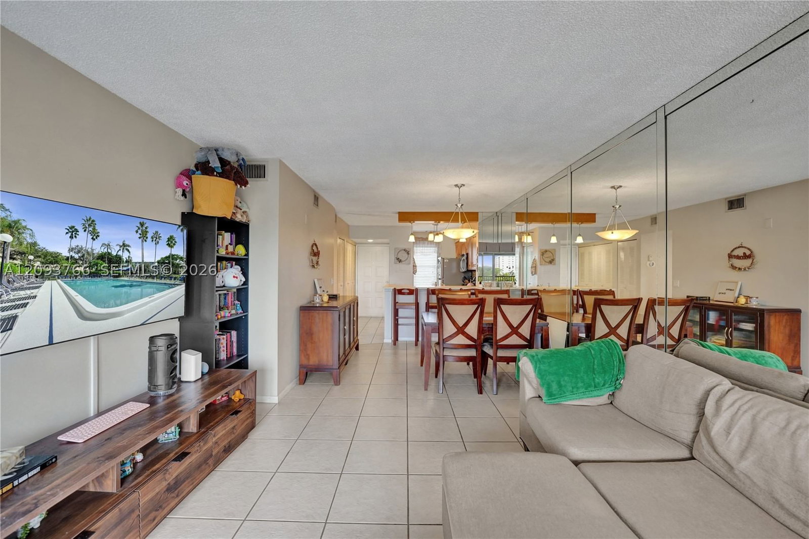 Real estate property located at 2226 Cypress Bend Dr #408, Broward, Cypress Bend #5 Condo, Pompano Beach, FL