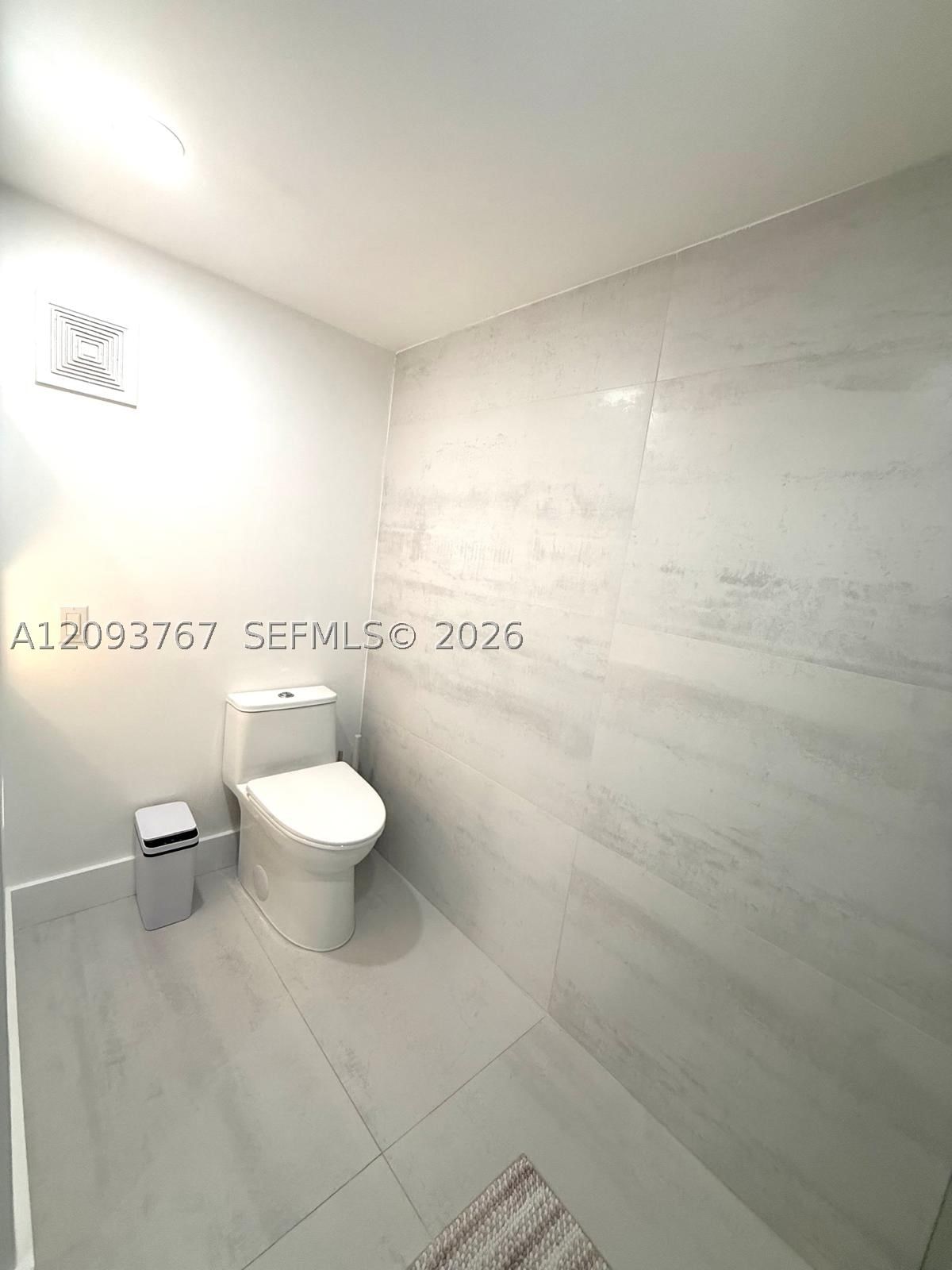 Real estate property located at 9735 52nd St #420, Miami-dade, Doral Oaks Condo #1, Doral, FL