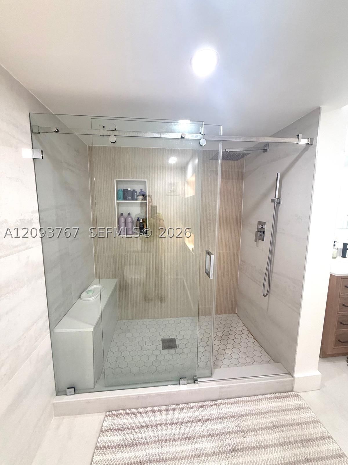 Real estate property located at 9735 52nd St #420, Miami-dade, Doral Oaks Condo #1, Doral, FL