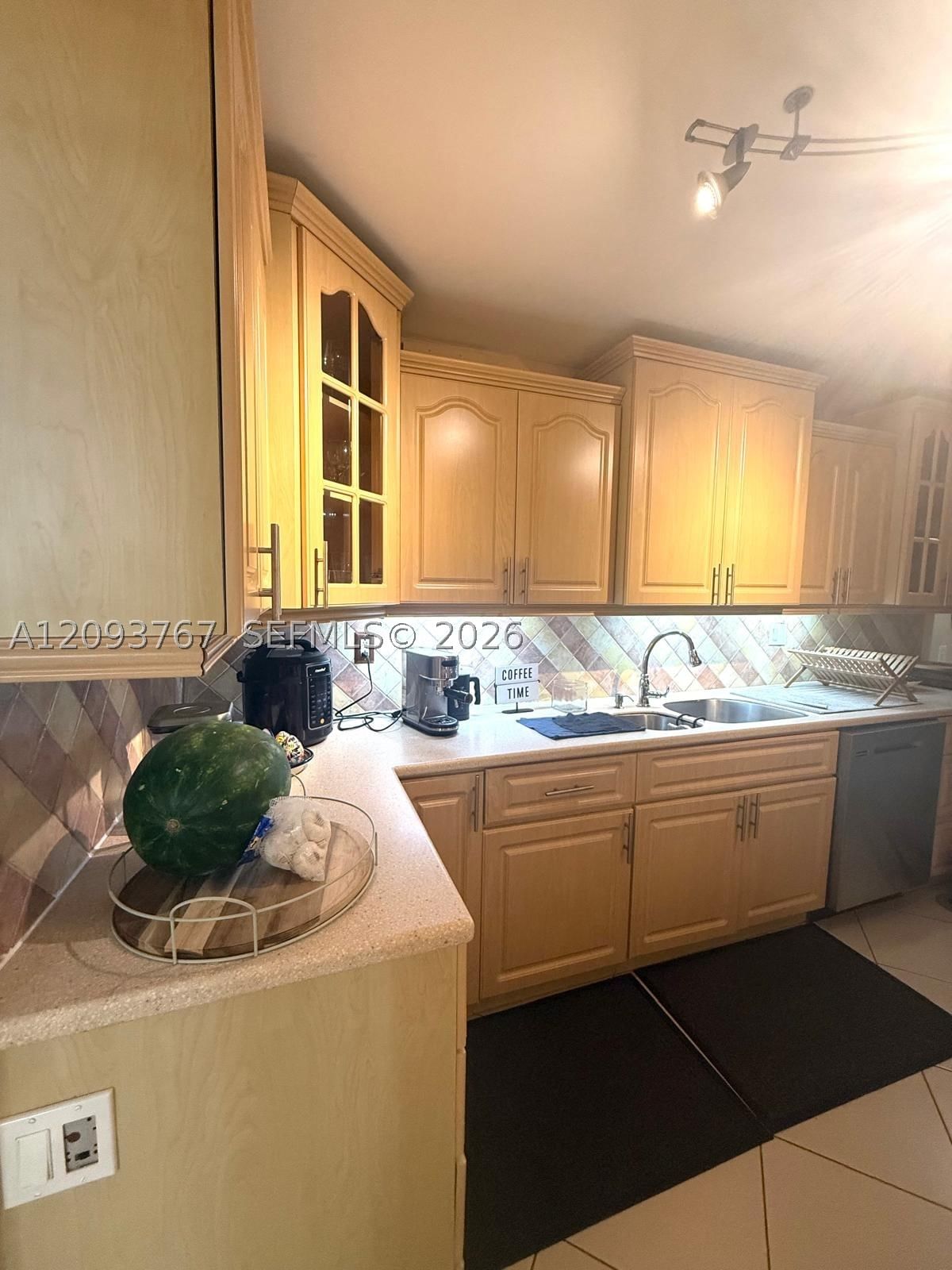 Real estate property located at 9735 52nd St #420, Miami-dade, Doral Oaks Condo #1, Doral, FL