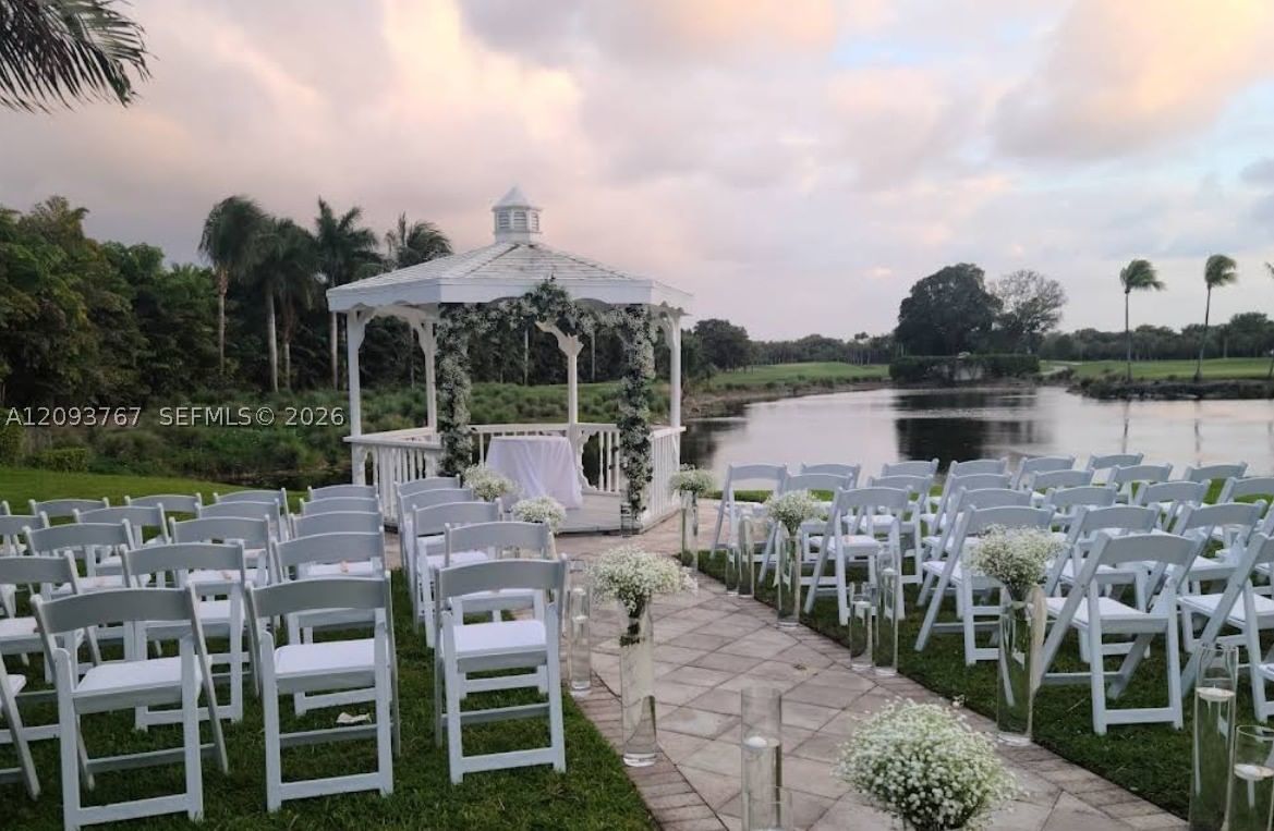 Real estate property located at 9735 52nd St #420, Miami-dade, Doral Oaks Condo #1, Doral, FL