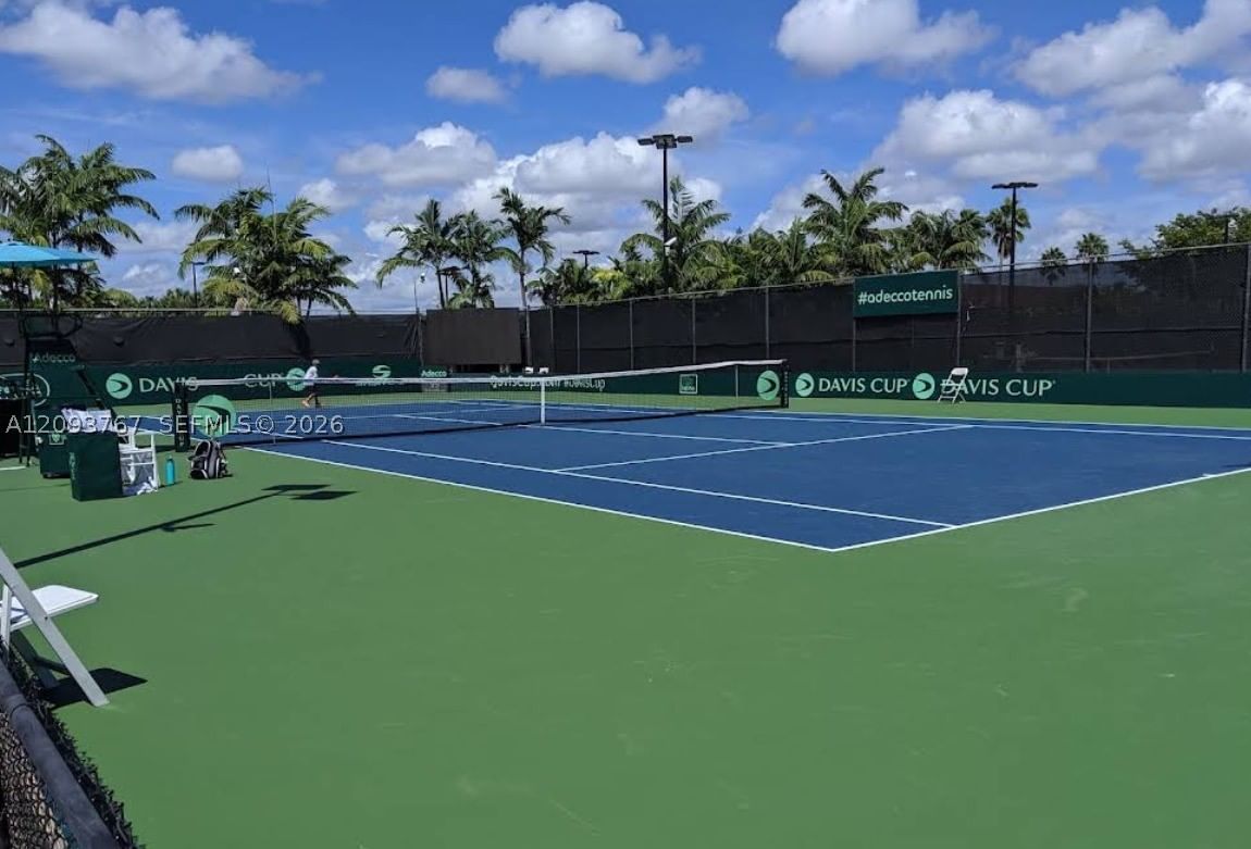 Real estate property located at 9735 52nd St #420, Miami-dade, Doral Oaks Condo #1, Doral, FL