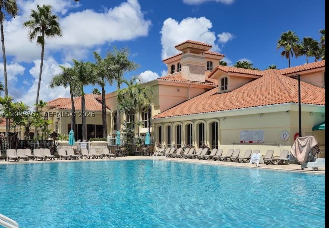 Real estate property located at 9735 52nd St #420, Miami-dade, Doral Oaks Condo #1, Doral, FL