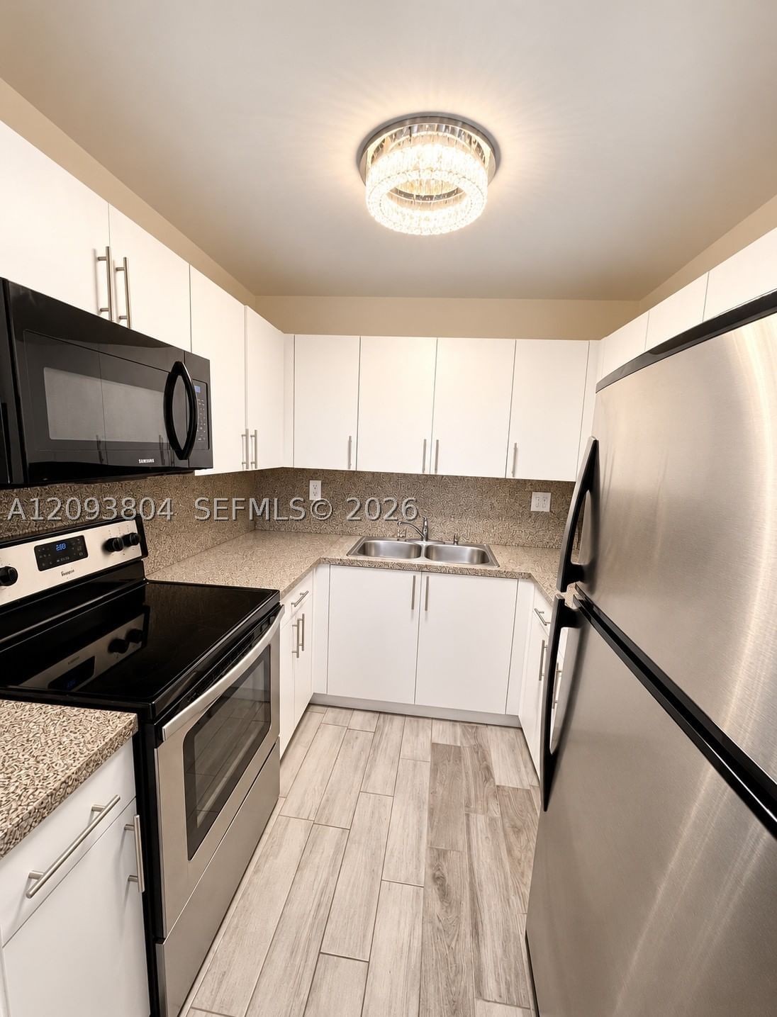 Real estate property located at 1885 56th St #110, Miami-dade, Cambridge Condo, Hialeah, FL
