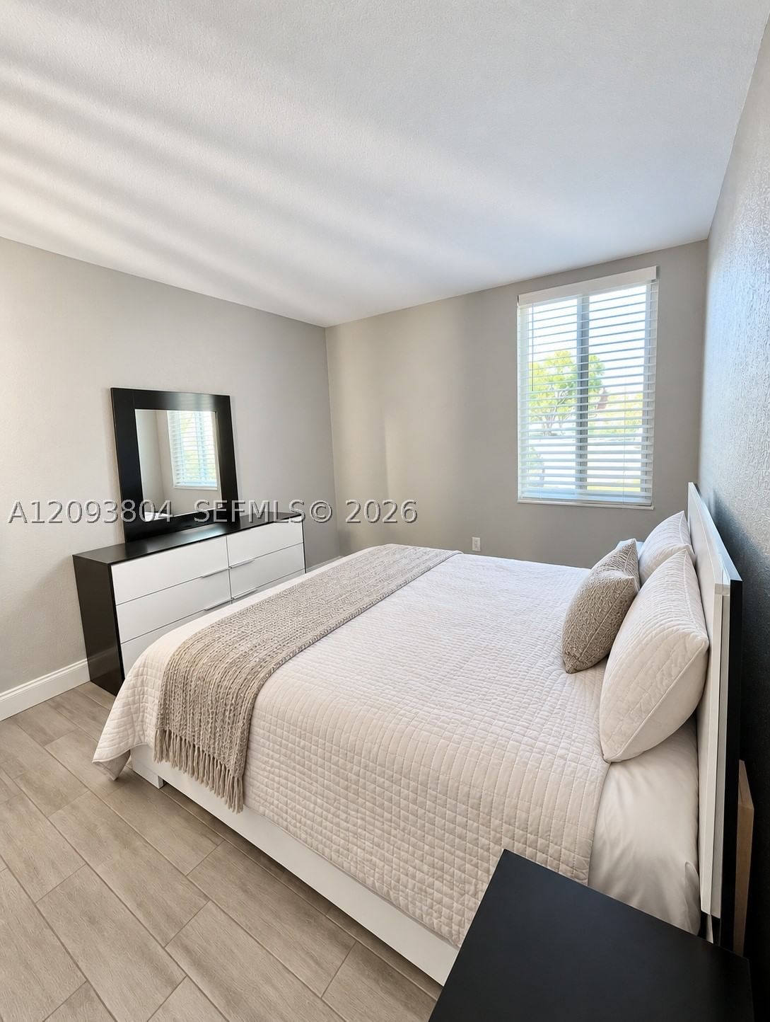Real estate property located at 1885 56th St #110, Miami-dade, Cambridge Condo, Hialeah, FL