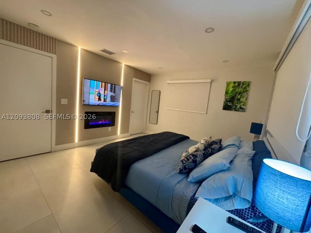 Real estate property located at 7181 Sheridan St, Broward, Heritage Homes, Hollywood, FL