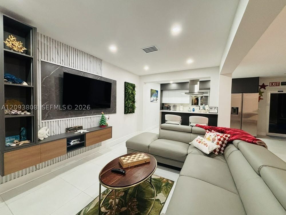 Real estate property located at 7181 Sheridan St, Broward, Heritage Homes, Hollywood, FL