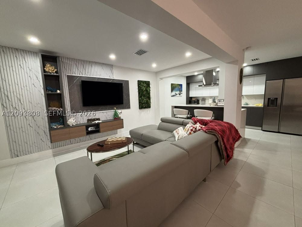 Real estate property located at 7181 Sheridan St, Broward, Heritage Homes, Hollywood, FL