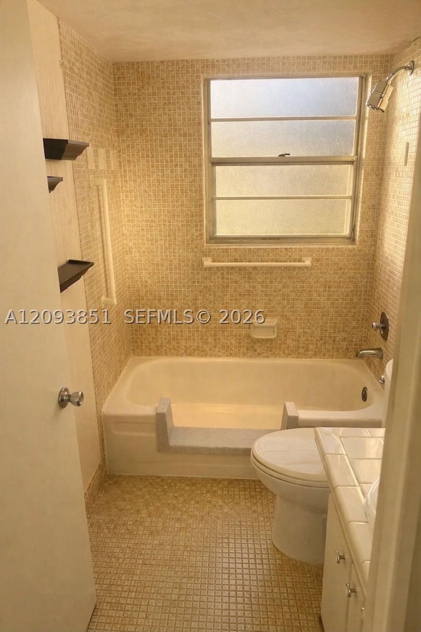 Real estate property located at 528 Mansfield M #528, Palm Beach, Mansfield At Century Vill, Boca Raton, FL